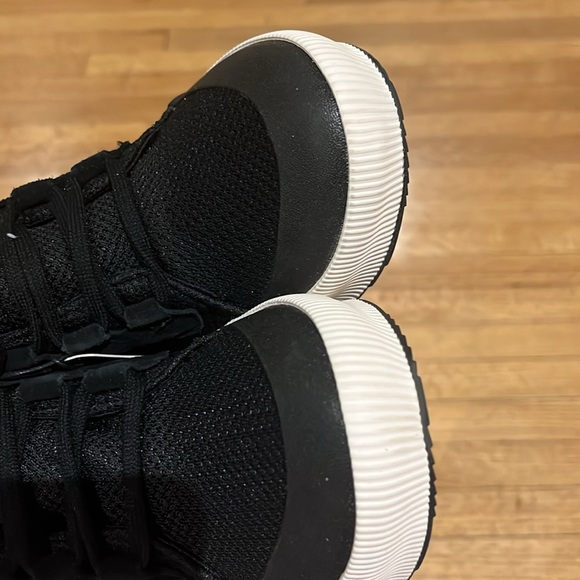 Sorel WOMEN'S OUT N ABOUT™ III WATERPROOF MID SNEAKER - Picture 14 of 16